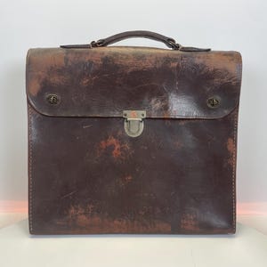porte-documents en cuir vintage