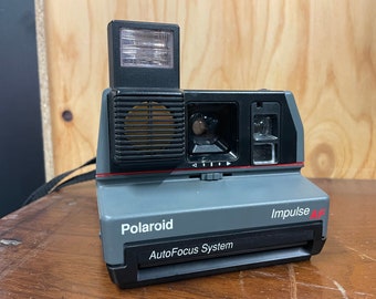 Polaroid 600 Impulse Autofocus Instant Camera