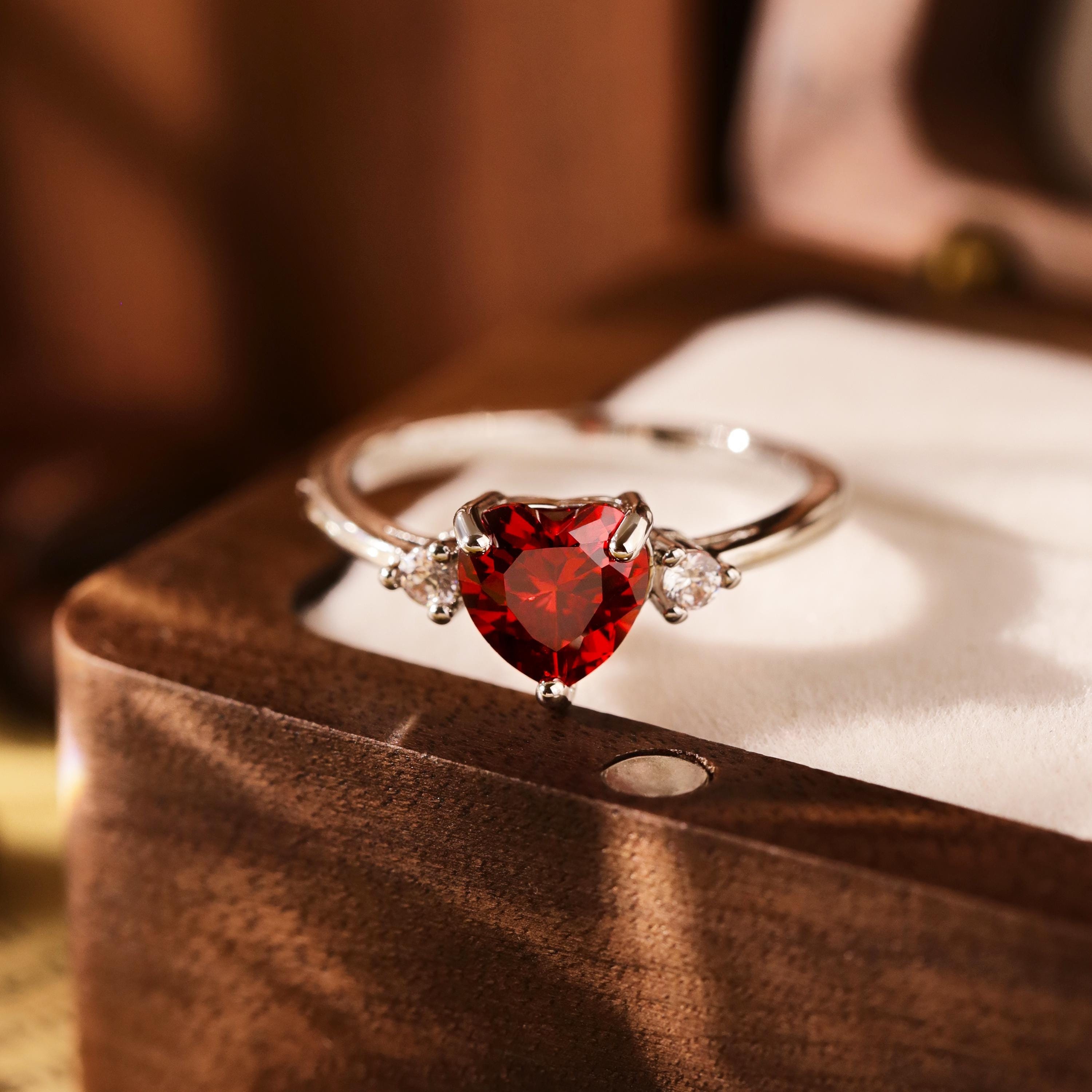 Anello Fidanzamento Donna Oro Bianco Con Rosa Rossa E Zirconia - Regalo San Valentino