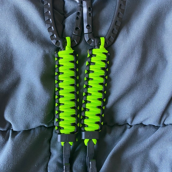 Paracord Vehicle Bow Hanger