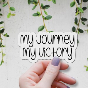 Adesivo Minha Jornada Minha Vitória, Citação Motivacional, Adesivo Inspirador para Laptop, Presente de Crescimento Pessoal, Fonte Manuscrita, Tipografia em Vinil