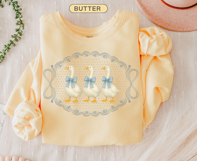 Vintage Country Geese Comfort Colors Sweatshirt Blue 1980s Kitchen Farmhouse Crewneck Silly Goose Lover Tshirt Retro Mama Cottagecore Butter