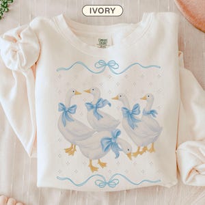 Vintage Country Geese Comfort Colors Sweatshirt Blue 1980s Kitchen Farmhouse Crewneck Silly Goose Lover Tshirt Retro Mama Cottagecore image 9
