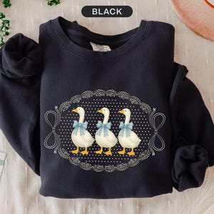 Vintage Country Geese Comfort Colors Sweatshirt Blue 1980s Kitchen Farmhouse Crewneck Silly Goose Lover Tshirt Retro Mama Cottagecore Black