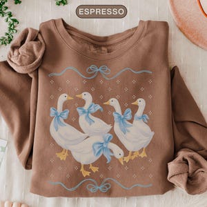 Vintage Country Geese Comfort Colors Sweatshirt Blue 1980s Kitchen Farmhouse Crewneck Silly Goose Lover Tshirt Retro Mama Cottagecore Espresso