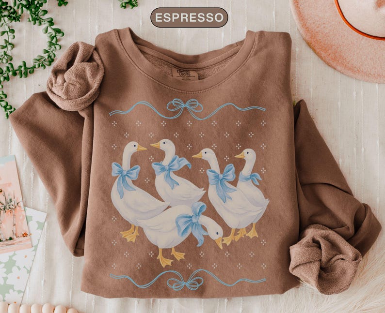 Vintage Country Geese Comfort Colors Sweatshirt Blue 1980s Kitchen Farmhouse Crewneck Silly Goose Lover Tshirt Retro Mama Cottagecore Espresso
