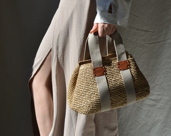 Crochet Raffia Purse - Natural Crossbody Handbag, Handwoven Summer Straw Bag, Wicker Handmade Purse Bag, Chic & Stylish Accessory Gifts