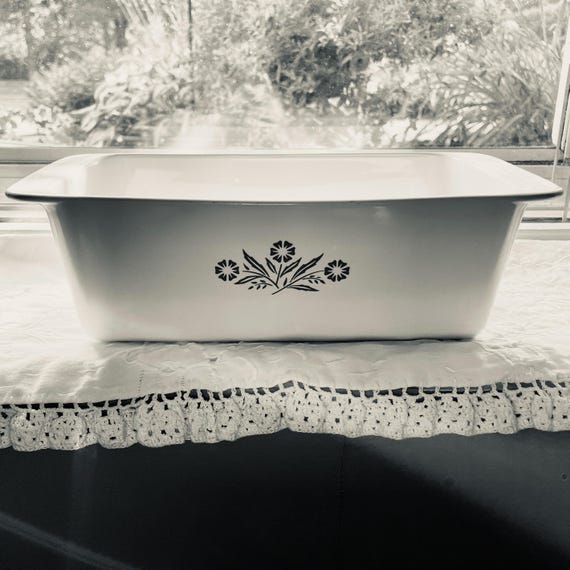 Vintage Corning Ware Loaf Pan • Blue Cornflower P-315-B • 9x9x3 • Made in Canada • Pyroceram Baking Dish