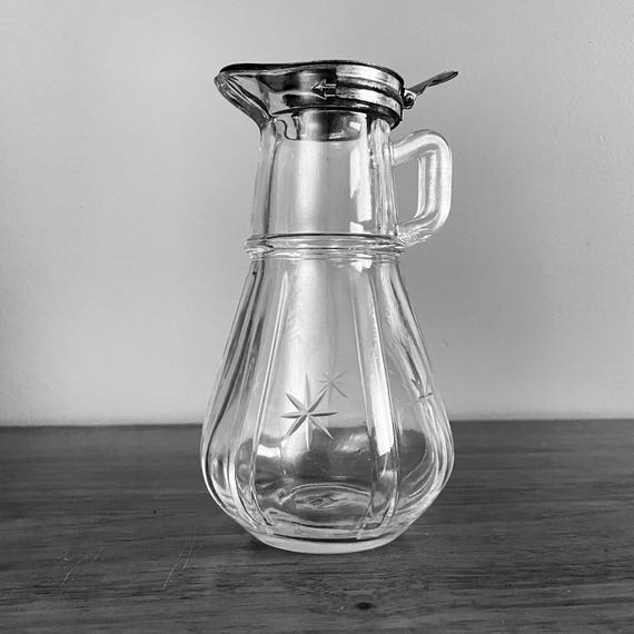1930s Hazel-Atlas Etched Starburst Glass Syrup Pitcher – Maple Molasses Jug with Lid