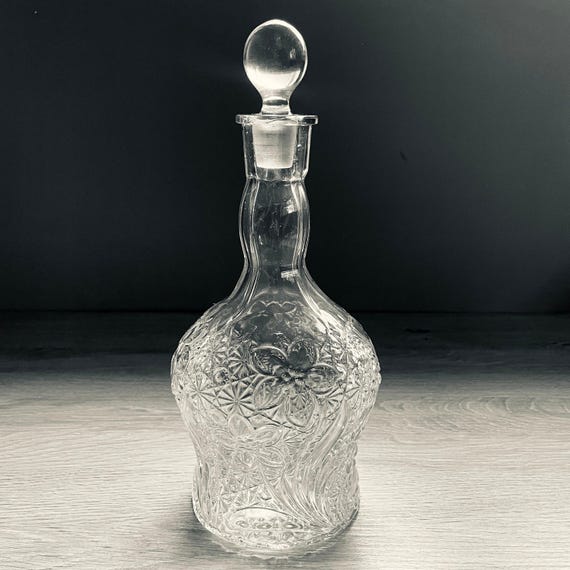 Early 1900s Daisy and Button Glass Decanter from Indiana Glass