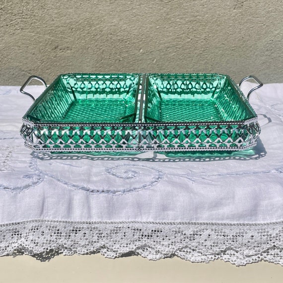 Chic Arcoroc France Hors d'oeuvres Tray - Diamant Emerald Green Glass - Metal Caddy - Divided Diamond Pattern Appetizer Serving Set