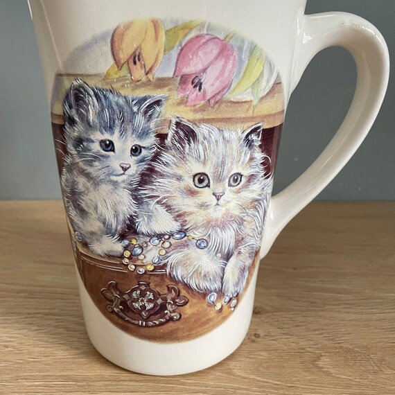 Milk Bag Jug Pitcher Container Ceramic with Cute Fluffy Cats Kittens and Tulips Illustration Artwork Pastel Colours Vintage Kitchenware