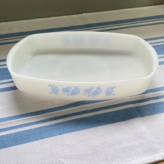 Federal Glass Blue Rose Baking Dish - 1.5 Quart Milkglass - Mid Century Bakeware, Vintage Kitchen, MCM Casserole, Oven to Table