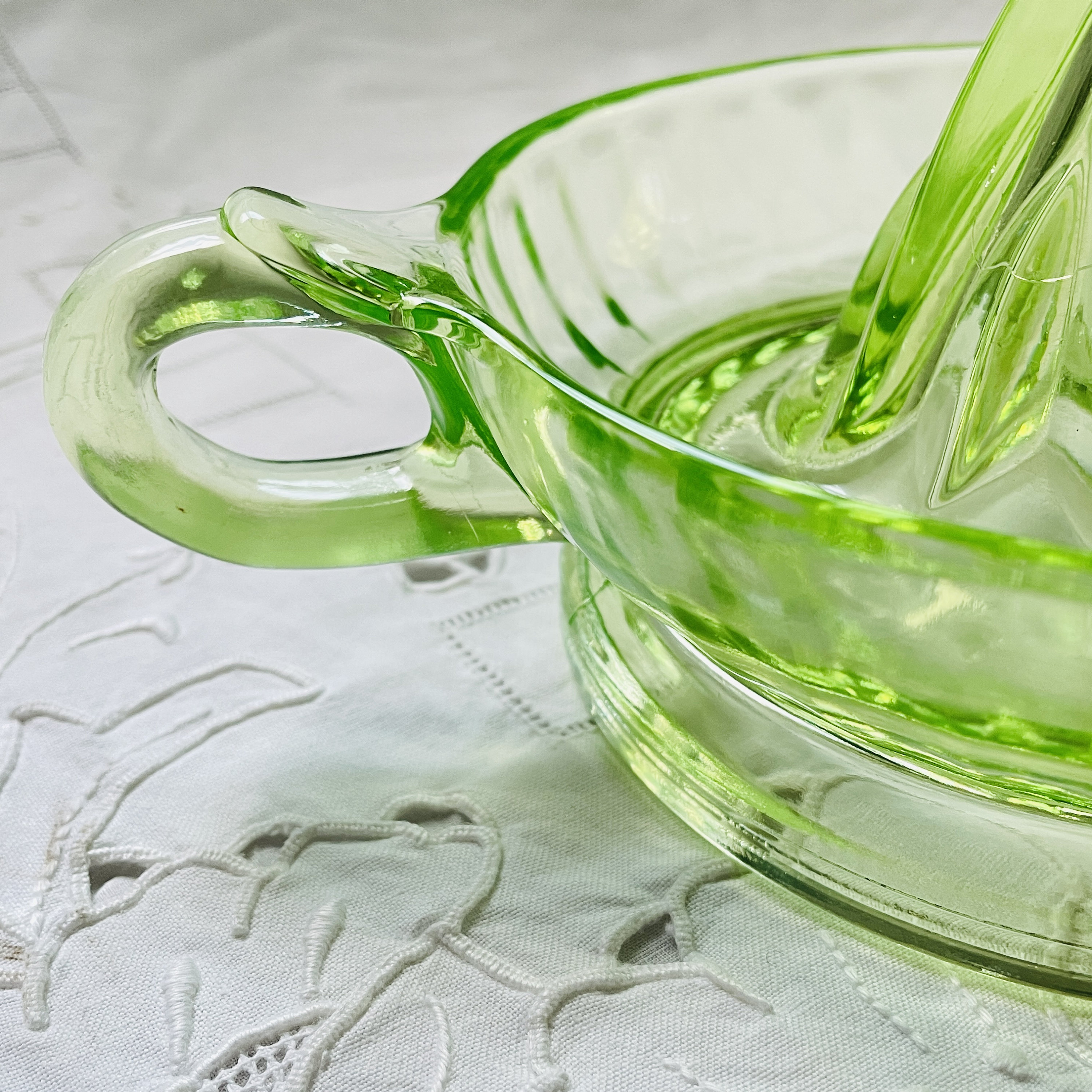 Depression glass juicer online
