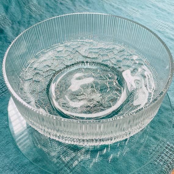 Ravenhead Ice Glass Bowls - Topaz Pattern Icy Glacial Decor Mid Century Modern Art Glass Tableware - Set with 1 Large Bowl & 6 Smaller Bowls