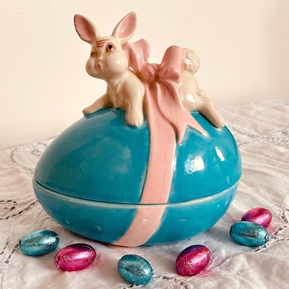 Vintage Atlantic Mold Bunny Covered Candy Dish – Blue Easter Egg with Pink Bow