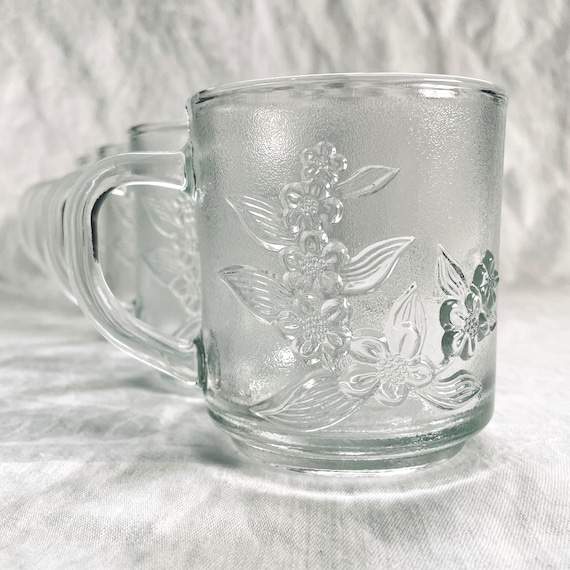 Vintage Floral Pattern Clear Glass Mugs, Mountain Aire by KIG Indonesia, Dogwood Floral Mist Pattern, Set of 4
