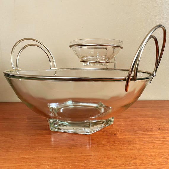 Vintage Jeannette Glass Co. Chip & Dip Set with Gold-Tone Caddy – MCM Clear Glass Entertaining Set