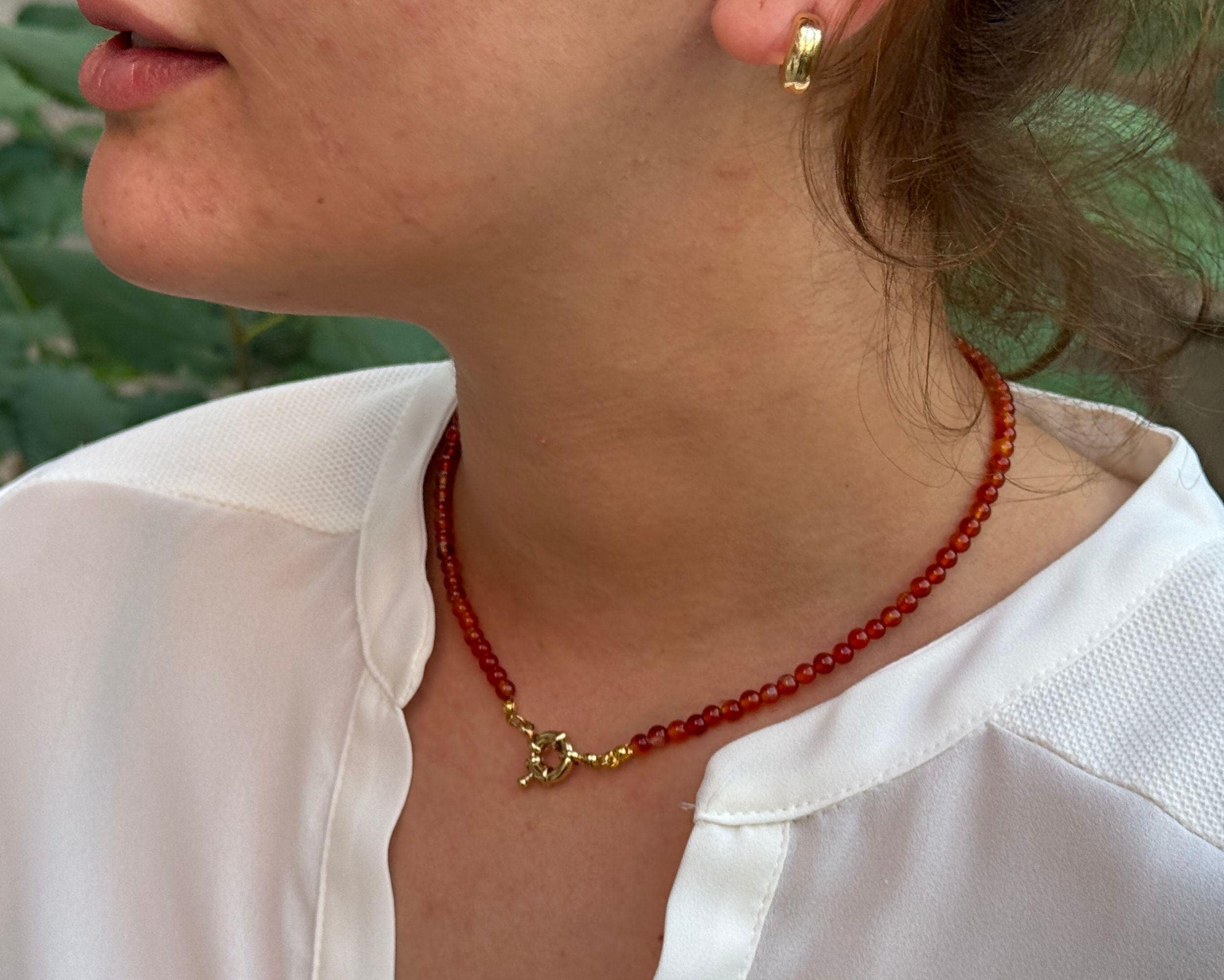 Red Agate Necklace Natural Crystal Boho Statement Jewelry for Women Gift for Birthday Beaded Choker with Gold Anchor Toggle Clasp