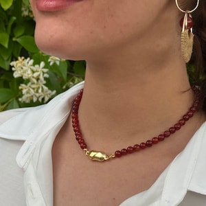 Red Carnelian Beaded Choker Necklace Heart Clasp Carnelian Statement Chic Jewelry Red Necklace Dainty Gemstone Necklace Unique Gift for Her