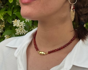 Red Carnelian Beaded Choker Necklace Heart Clasp Carnelian Statement Chic Jewelry Red Necklace Dainty Gemstone Necklace Unique Gift for Her