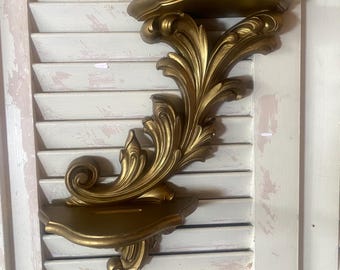 Vintage Syroco Style Gold Wall Shelf Sconce MCM Hollywood Regency Plate Display Shelf Ornate Acanthus Scroll Wall Decor French Country