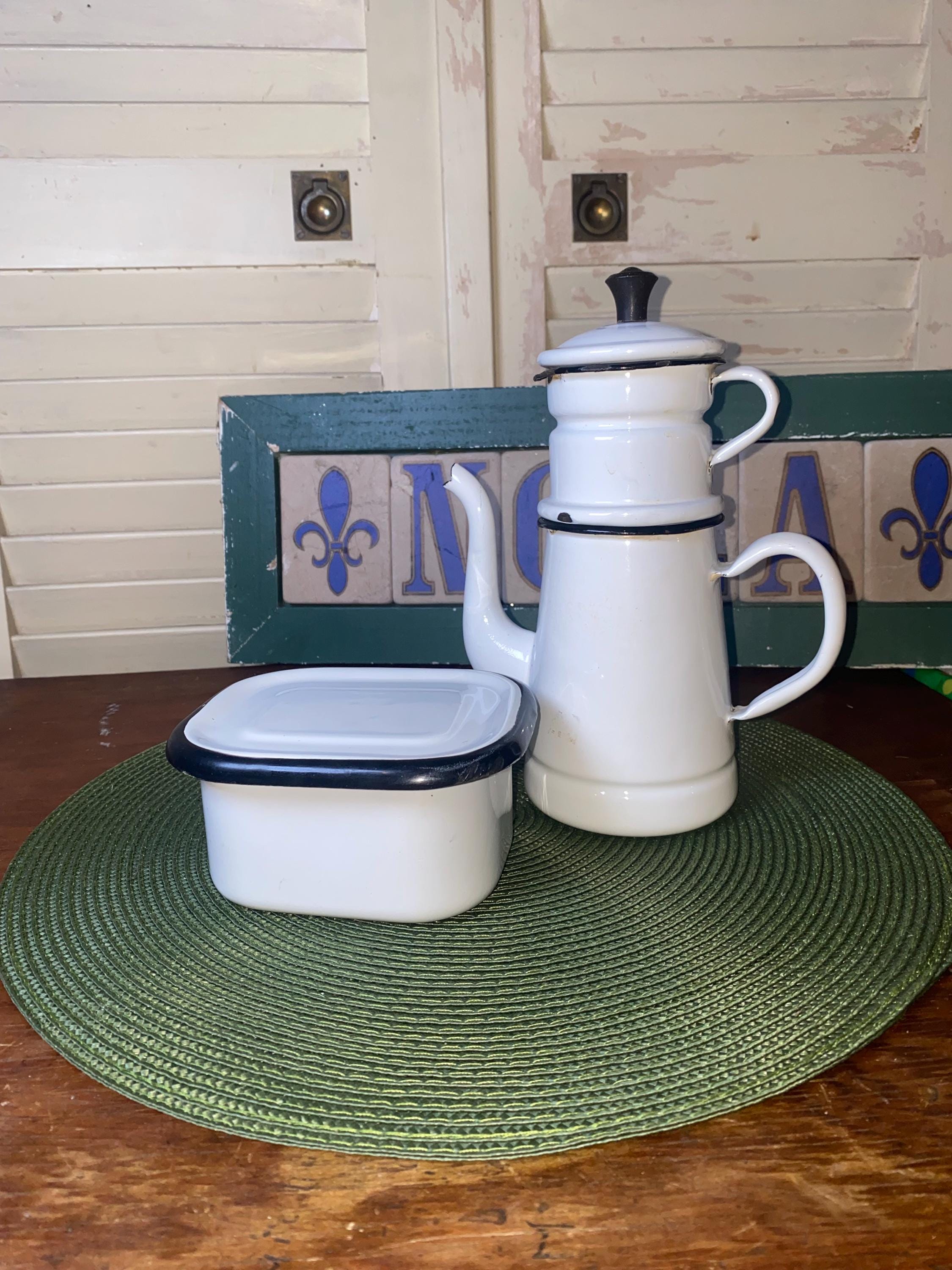 洋書 French Enameled Ware for the Collector French Enameled Ware for the Collector (Schiffer Book for