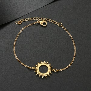 Bohemian Circle Charm Bracelet for Women Round Sun Minimalist Bracelet Bracelet for Women & Men Gold