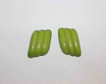 Boucles d'oreilles clip en plastique espagnoles vintage vertes des années 80