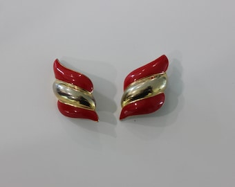 Vintage TAT tono rojo y dorado clip firmado en pendientes retro