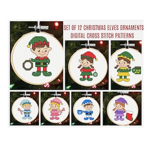 Könnte beinhalten: Set mit 12 Kreuzstichmustern für Weihnachtselfen. Jedes kreisförmige Design zeigt einen Elf mit Accessoires wie einem Kranz oder einer Tasse. Die Elfen sind in verschiedenen Farben dargestellt und tragen Hüte und Outfits. Der Text lautet: 'Set of 12 Christmas Elves Ornaments'.