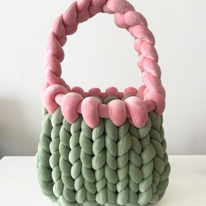 Soft Velvet Shoulder Bag with Chunky Yarn Pink + Green