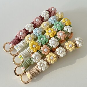 Handmade Macrame Daisy & Pearl Strap