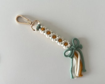 Daisy Chain Crochet Strap