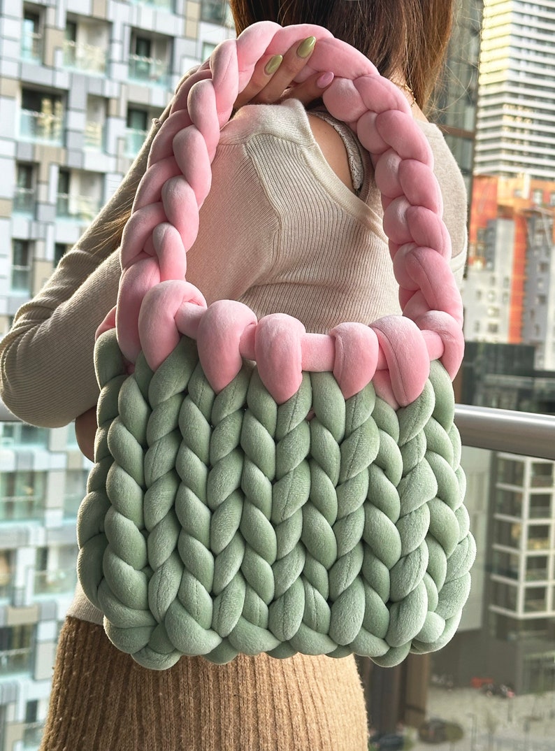 Soft Velvet Shoulder Bag with Chunky Yarn zdjęcie 7