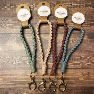 Llavero de macramé hecho a mano y dije bohemio para bolso - Cordón de algodón ecológico