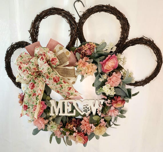 Pretty in Pink Paw Print Cat Wreath With Cute Sign