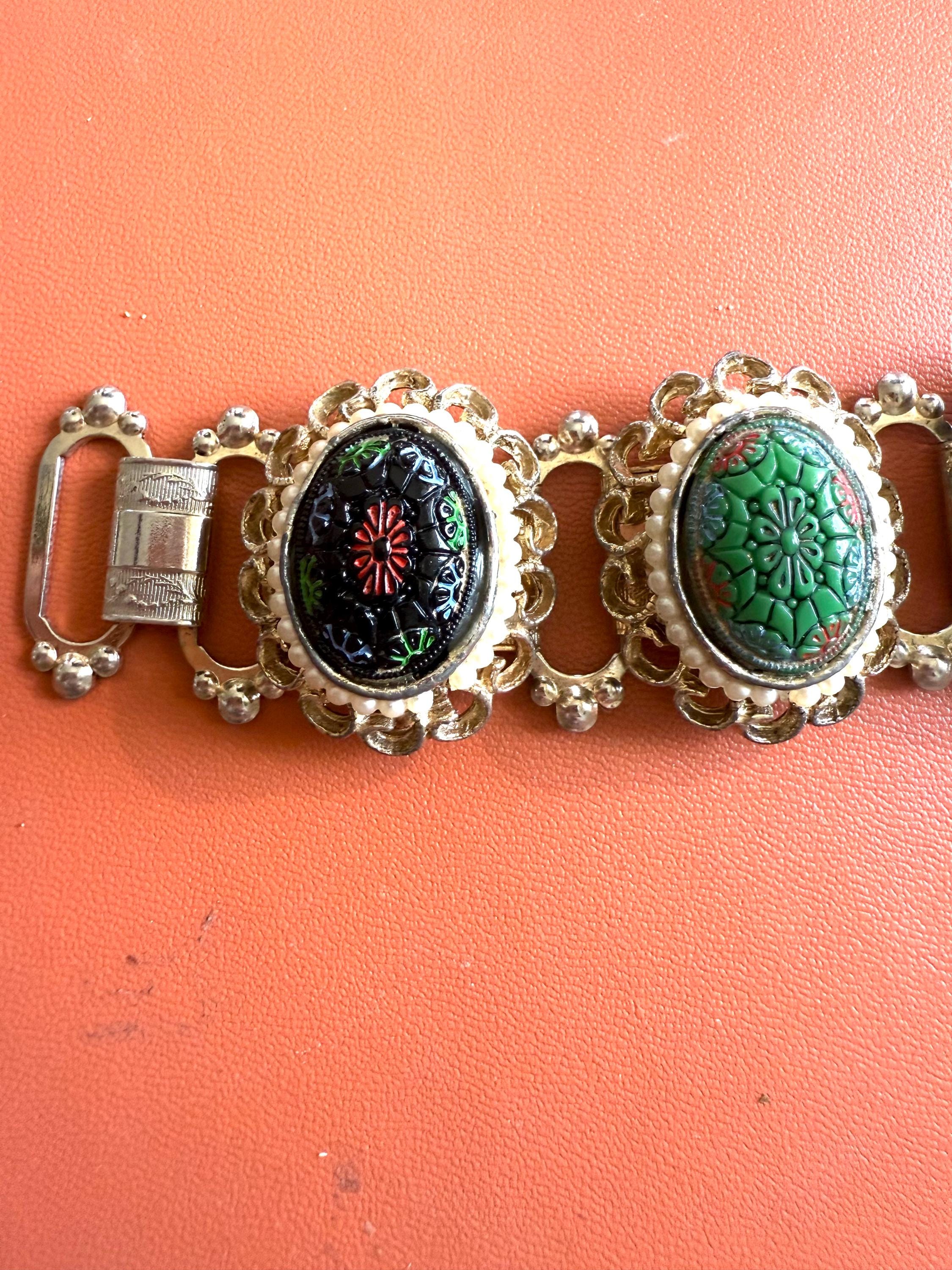Bracelet Ancien Gourmette à Maillons Avec Marcassites, Strass Et Cabochons Émeraude