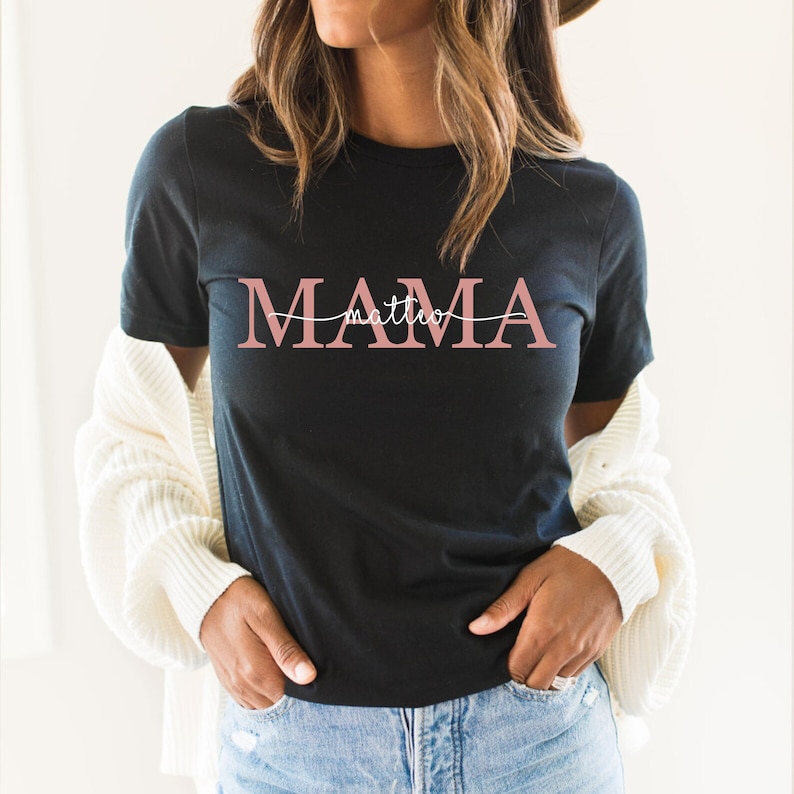 Frauen T-Shirt Mama personalisiert mit Namen der Kinder Geburtsjahr Geschenk für Mutter Muttertagsgeschenk Muttertag Bild 3
