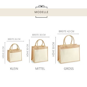 May include: Three jute tote bags in different sizes, labeled "Klein" (small), "Mittel" (medium), and "Gross" (large). The bags are made of natural jute fabric with a white cotton lining. The bags have a height of 22 cm, 30 cm, and 33 cm, and a width of 26 cm, 30 cm, and 42 cm, respectively.