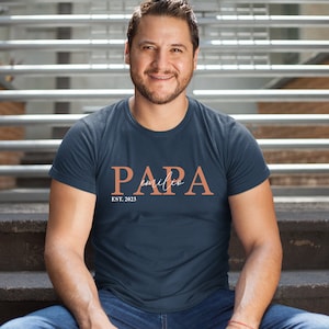 Heren T-shirt papa gepersonaliseerd met kindernamen geboortejaar cadeau voor vader vaderdagcadeau afbeelding 3