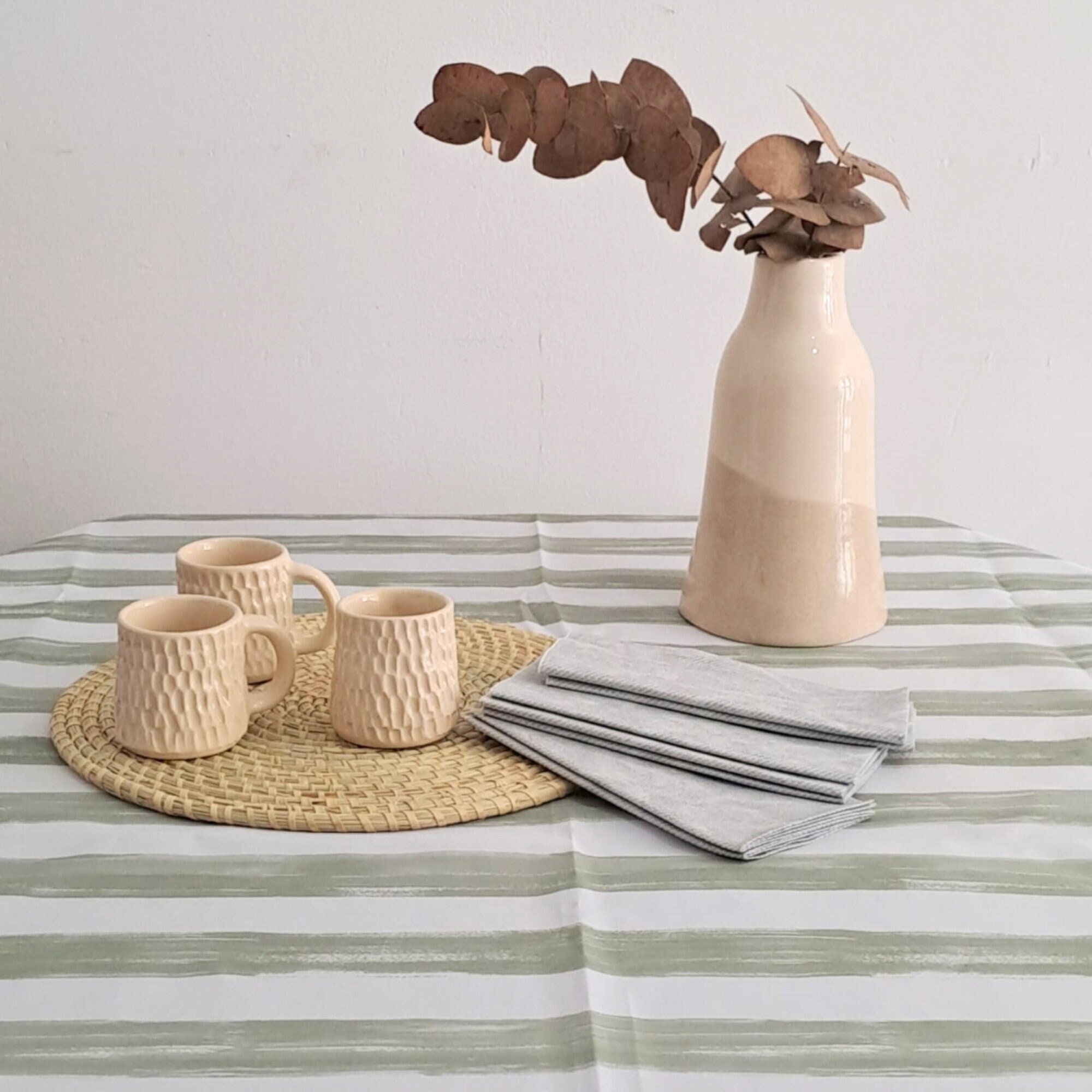 Stainresistant, Waterproof, Liquidrepellent Tablecloth. Rectangular