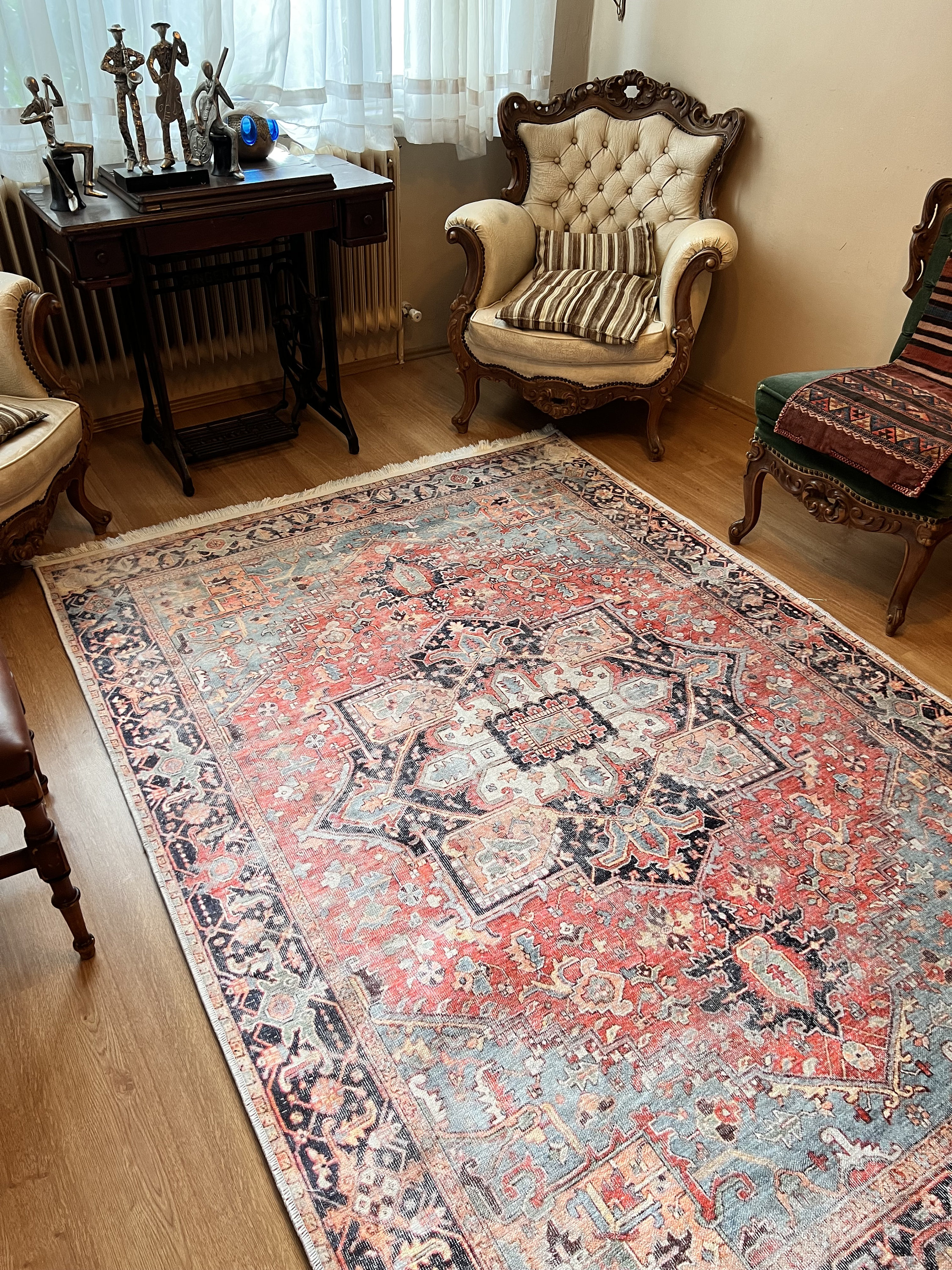 テラコッタペルシャスタイルラグ：ピンクネイビーヴィンテージ