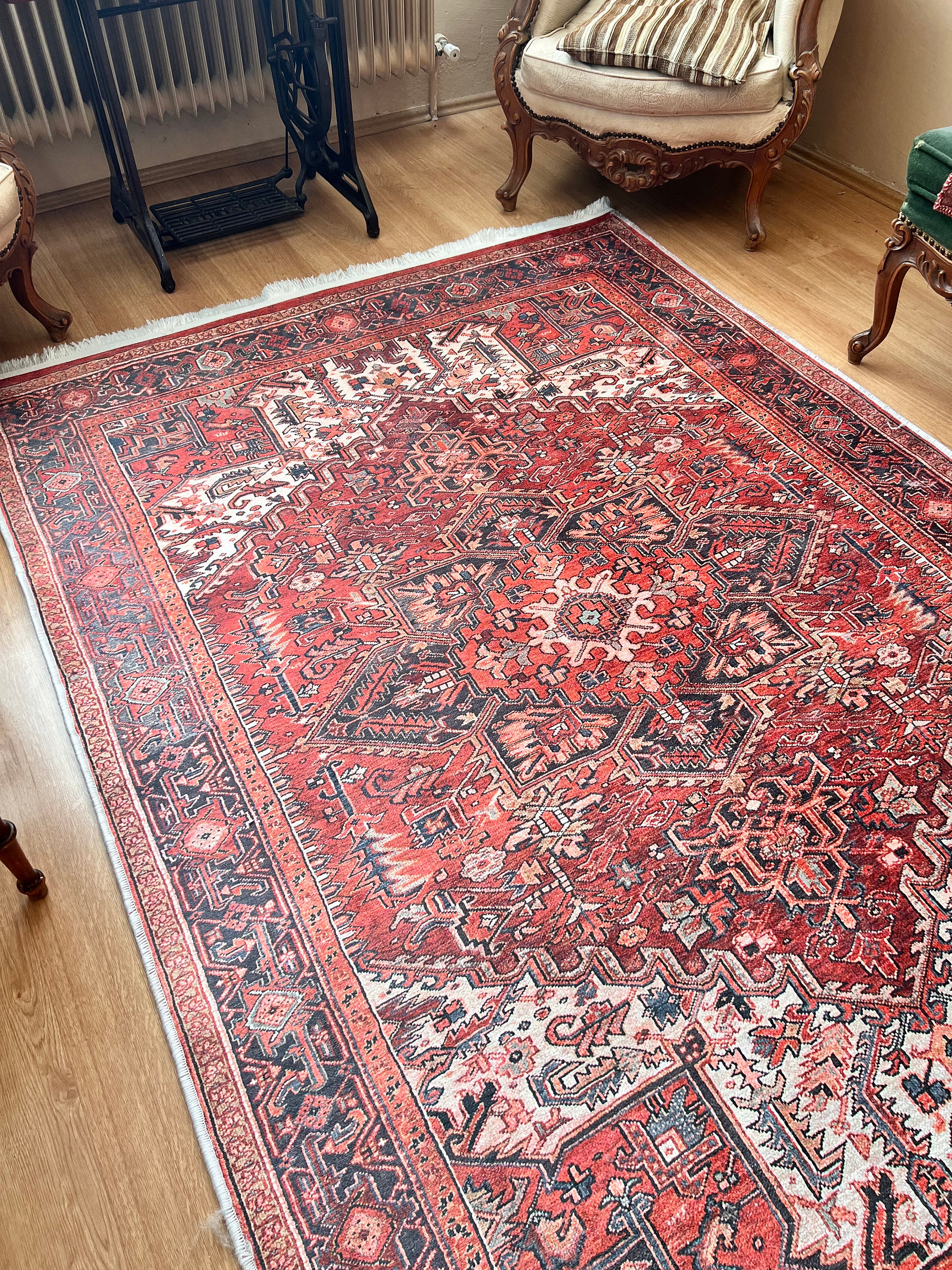 ペルシャ風バーガンディラグ バーガンディ ペルシャ風ラグ：ヴィンテージ風のアンティーク調フロア