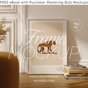 DIN A White Frame Photoshop Mockup voor kunst en printables, ISO Leaning Frame PSD-sjabloon met zonnige verlichting