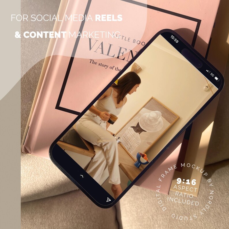 Video Frame Mockup With Person, DIN A Wall Art Reel Mockup Video, 1x1 & 9x16 Aspect Ratio for Reels, PSD Animated Mockup, Video Mockup MOV