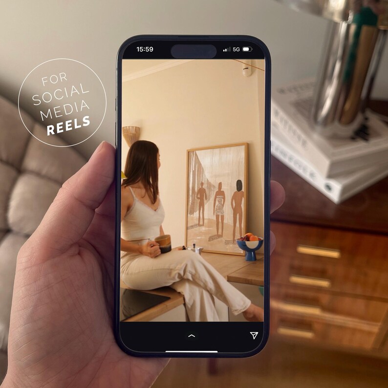 Video Frame Mockup With Person, DIN A Wall Art Reel Mockup Video, 1x1 & 9x16 Aspect Ratio for Reels, PSD Animated Mockup, Video Mockup MOV