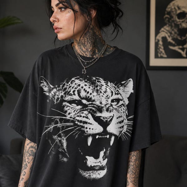 Leopard Graphic T-Shirt, Snarling Jaguar Comfort Colors Tee, Wild Cat Streetwear, Oversized Black Unisex Shirt, Animal Print Top