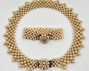 collar de perlas sintéticas blancas y su pulsera (juego completo)