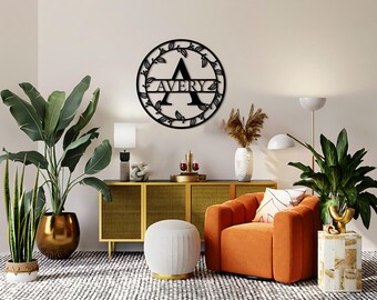 Placa de metal personalizada com nome: Arte de parede com monograma de família personalizado